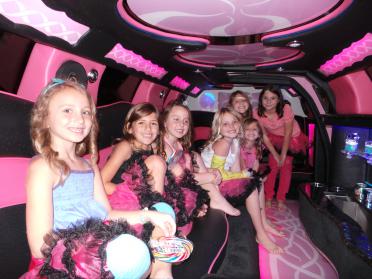 Cape Coral Pink Chrysler 300 Limo 